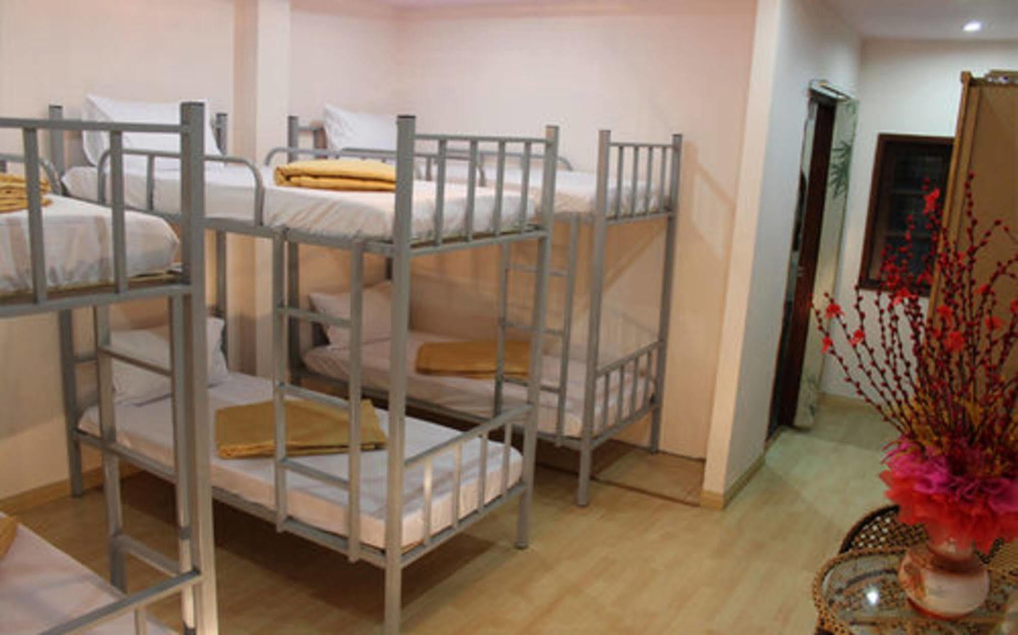 Saigon Central Hostel Хошимин Екстериор снимка